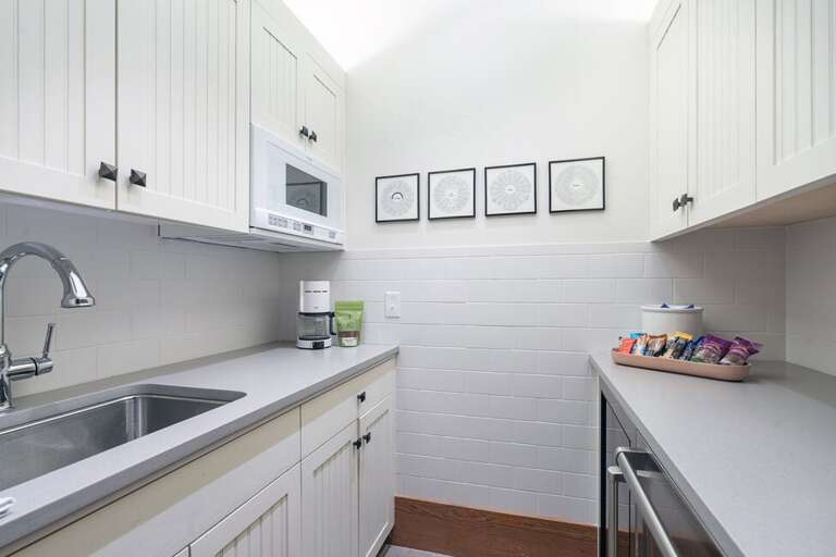 Oversized laundry will come in handy for the larger groups/families.