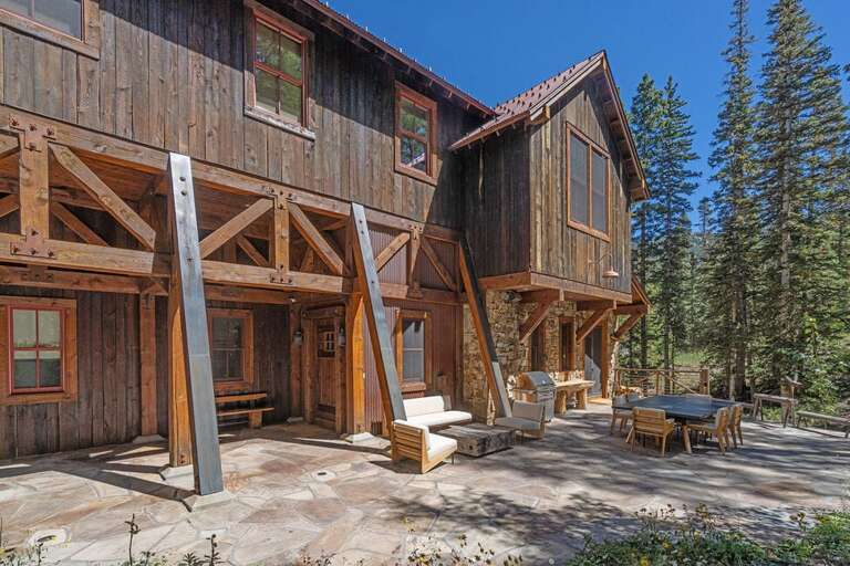 Room to cook, play, eat, and hang.