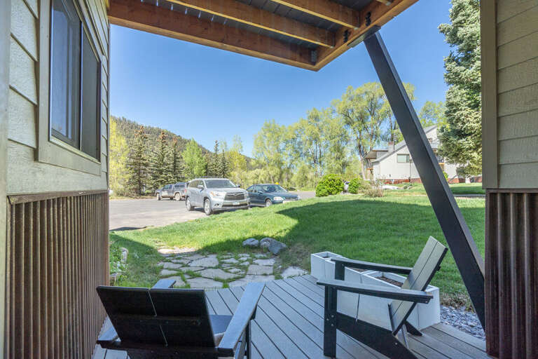 Great deck area off the living room. Enjoy refreshing drink as you take in the beauty of the mountains. Great deck area off the living room. Enjoy refreshing drink as you take in the beauty of the mountains.