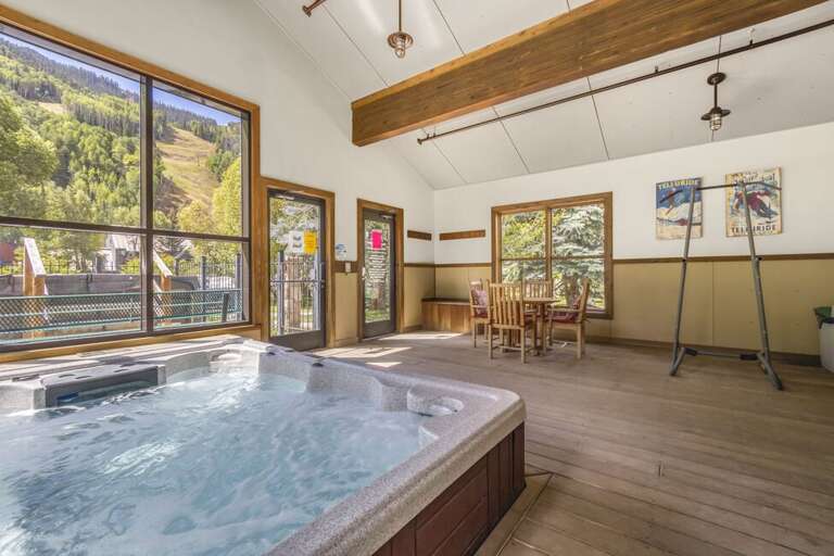 Too cold outside?? Enjoy the Telluride Lodge spa area with steam room, shower, seating area for snacks and fun.  Or hop into our outdoor hot tub as well. Too cold outside?? Enjoy the Telluride Lodge spa area with steam room, shower, seating area for snacks and fun.  Or hop into our outdoor hot tub as well.