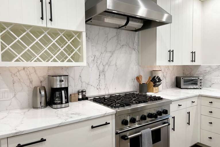 This  gourmet kitchen takes the standard of a regular kitchen to a whole new level with premium appliances for the chef in you.