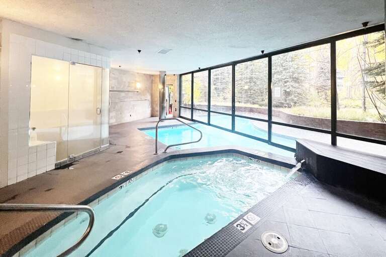The complex offers a steam room/sauna, hot tub and indoor/outdoor pool. Perfect way to end the day after an  adventure on the mountain.