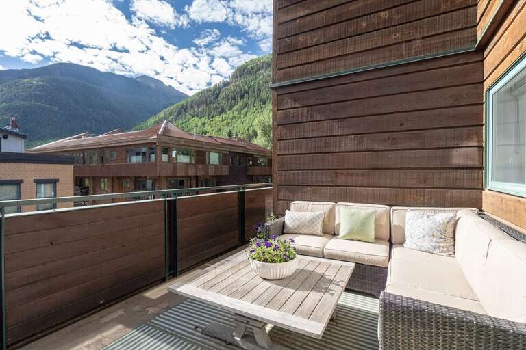 Another great seating area overlooking The San Juans.