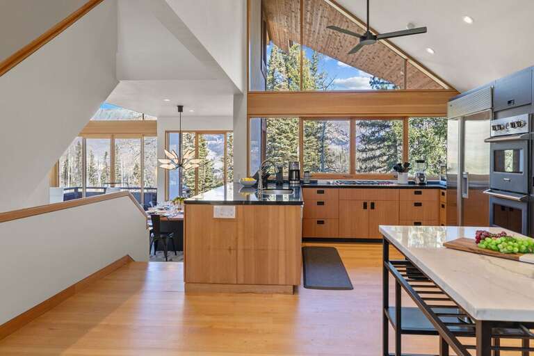 Great open space as well as easy access to the living and dining area this kitchen is perfect for all your chef needs.