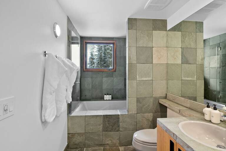 Large tub/shower combo great for soaking after a good day on the slopes.