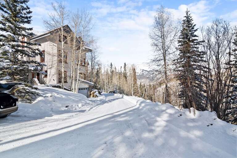 Road access to the House is plowed in the winter.