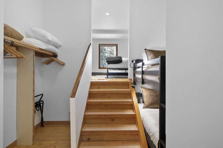 A few steps separate the bedrooms