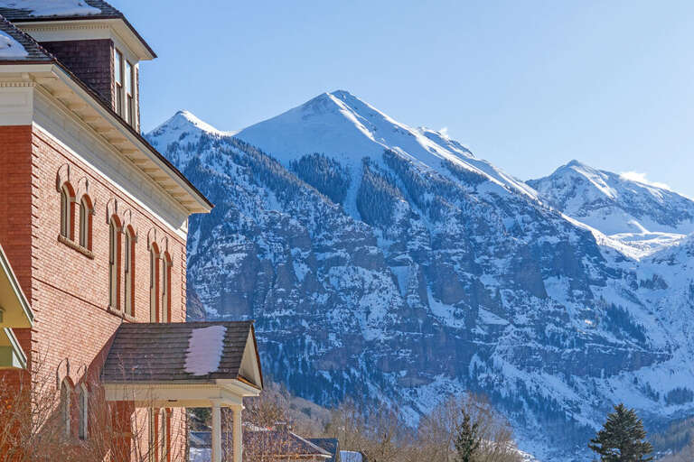 Stunning views of Ajax Mountain, Ingram falls and Ballard.