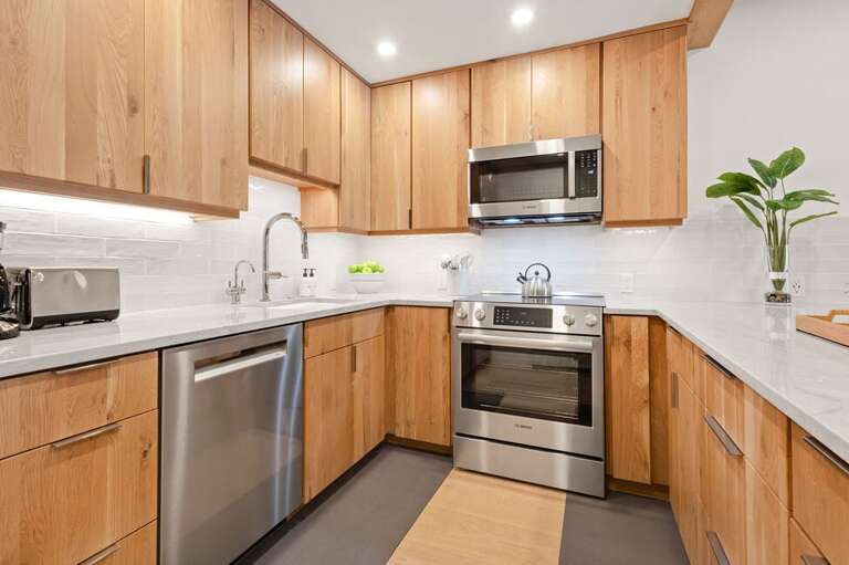 Perfect chefs kitchen fully equipped for all your needs.
