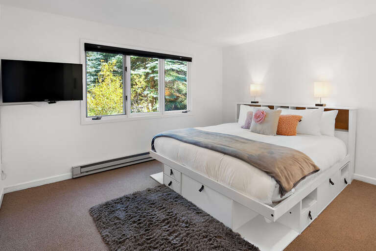 The primary bathroom features a King Bed and ensuite bathroom. The primary bathroom features a King Bed and ensuite bathroom.