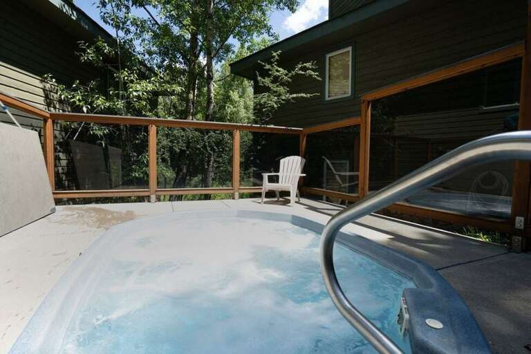 The Riverside condos feature communal hot tubs for guest use. The Riverside condos feature communal hot tubs for guest use.