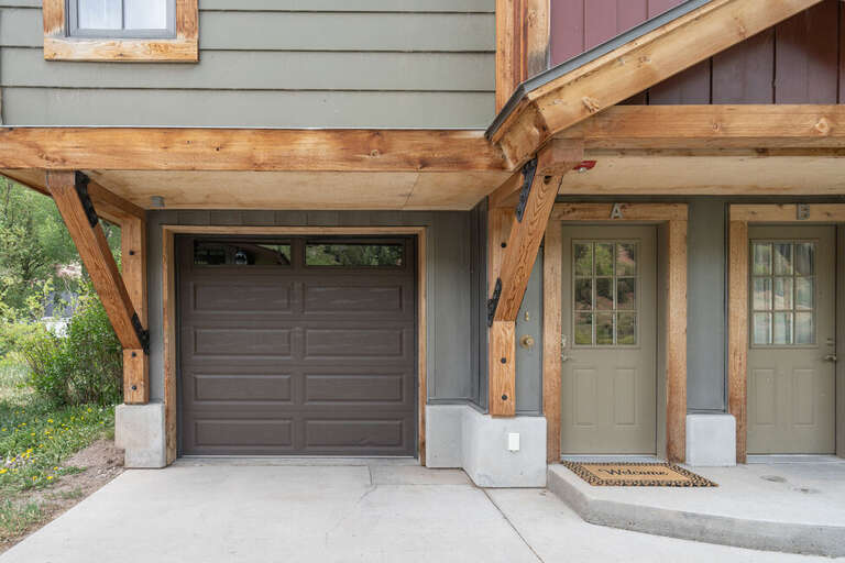This home also features a1 car garage for a vehicle or any gear you may have brought or rented.