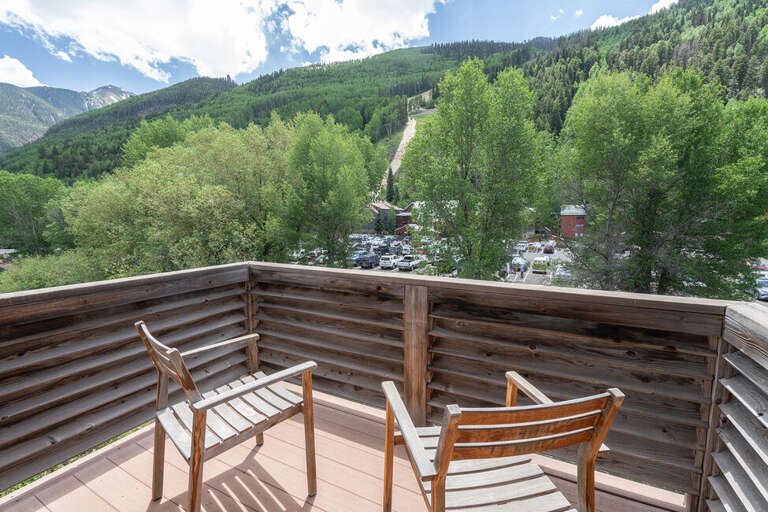 Incredible views of mountains and river from balconies.