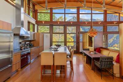 360 Degree Views Luxury Private Home kitchen, Telluride rental with Hot Tub.