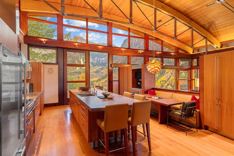 Spectacular mountain views from this gorgeous luxury private home.