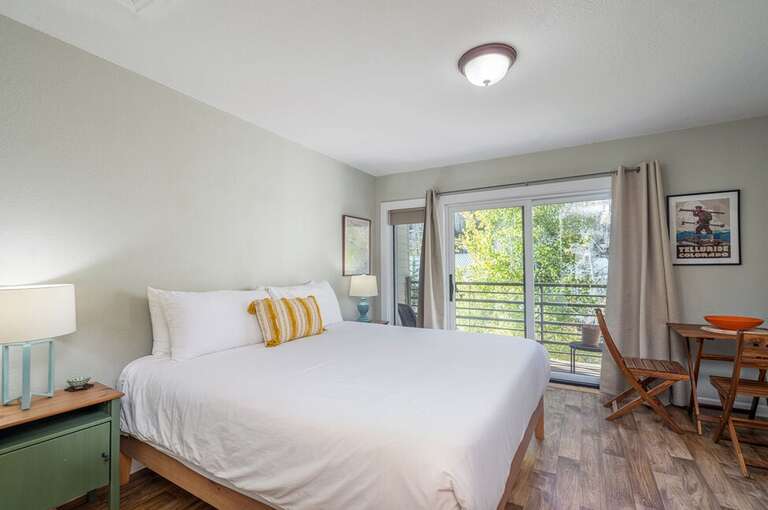 This beautiful Room opens up to a private deck overlooking the San Miguel River. This beautiful Room opens up to a private deck overlooking the San Miguel River.