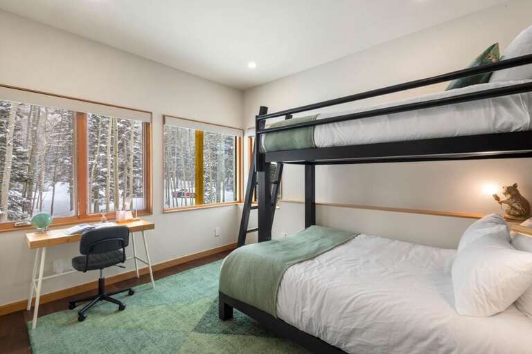 Guest Room 2 & # both feature captains bunks and perfect desks to read/draw/or enjoy a game. Guest Room 2 & # both feature captains bunks and perfect desks to read/draw/or enjoy a game.