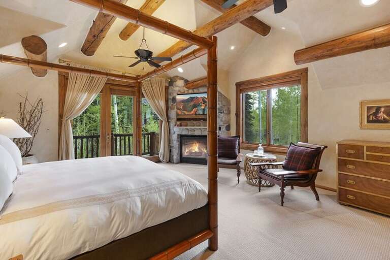 King bed, gas fireplace, private deck as well as privacy door.