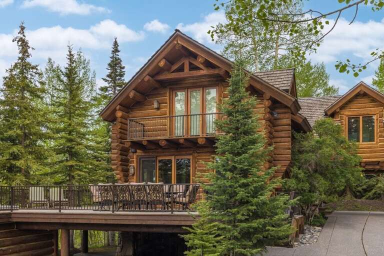 This stunning home features 5 bedrooms and 5 full bathrooms and sleeps 16.