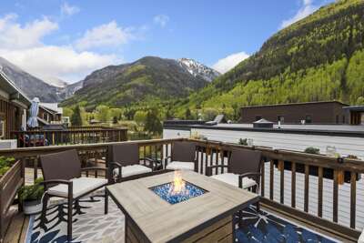 Stunning rooftop patio with endless Mountain views.