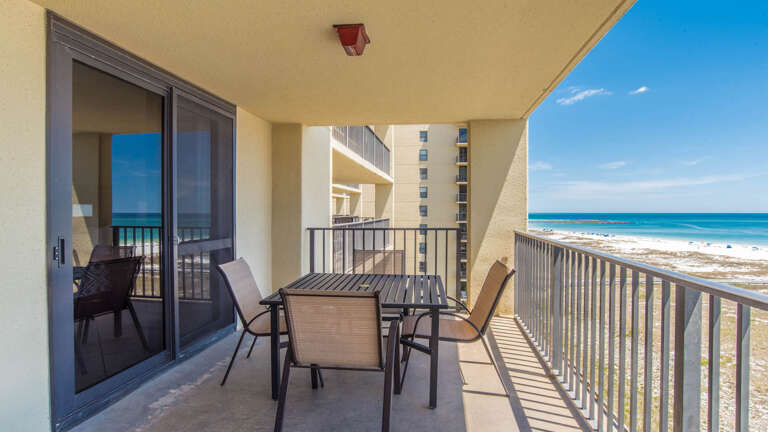 Phoenix VI 712 Balcony