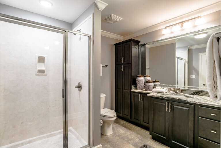 Phoenix Gulf Shores 1703 Guest bath Phoenix Gulf Shores 1703 Guest bath
