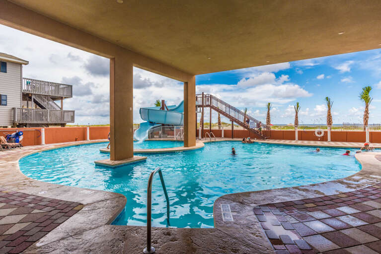 Phoenix Gulf Shores Outdoor pool