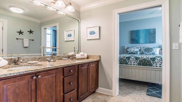 Phoenix Gulf Shores 601 Guest bath off the 3rd and 4th bedroom