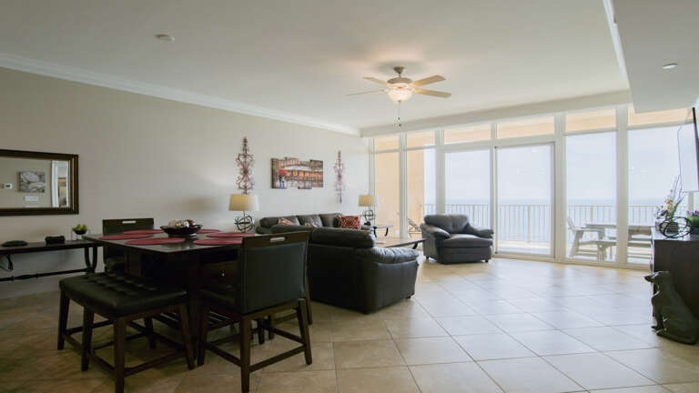 Phoenix Orange Beach 2104 Dining