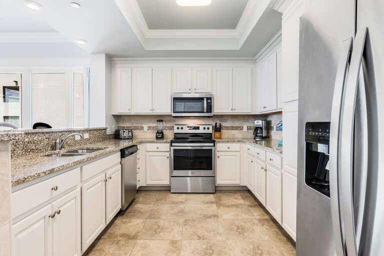 Phoenix Orange Beach 501 Kitchen