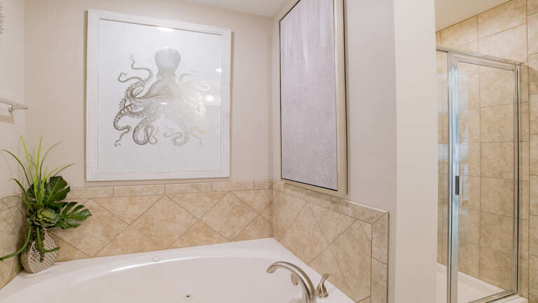 Phoenix Orange Beach 601 Master bath Phoenix Orange Beach 601 Master bath