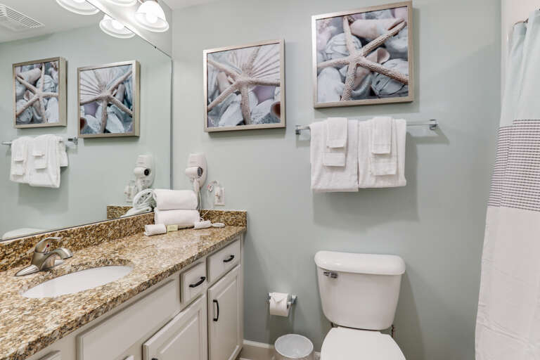 Phoenix Orange Beach 602 Guest bath off the 3rd bedroom Phoenix Orange Beach 602 Guest bath off the 3rd bedroom