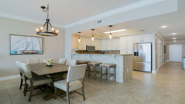 Phoenix Orange Beach 703 Kitchen and Dining