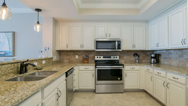 Phoenix Orange Beach 703 Kitchen