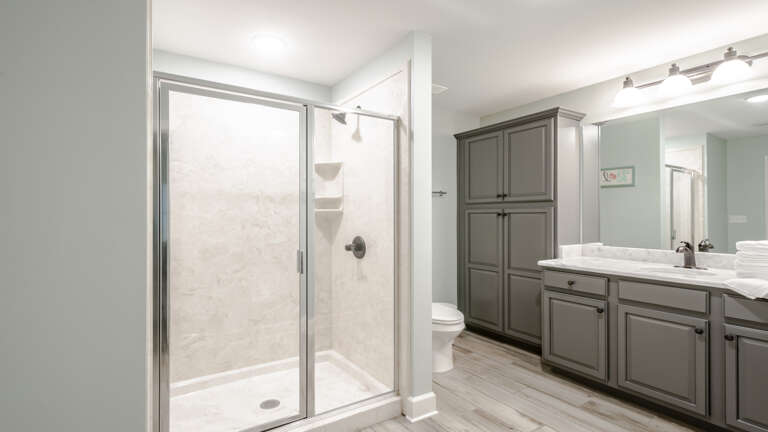 Phoenix Orange Beach 704 Guest bath off the 2nd bedroom