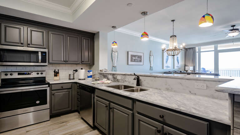 Phoenix Orange Beach 704 Kitchen