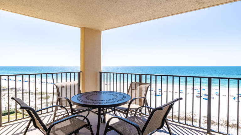 Phoenix V 611 Balcony