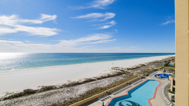 Phoenix V 615 Balcony views