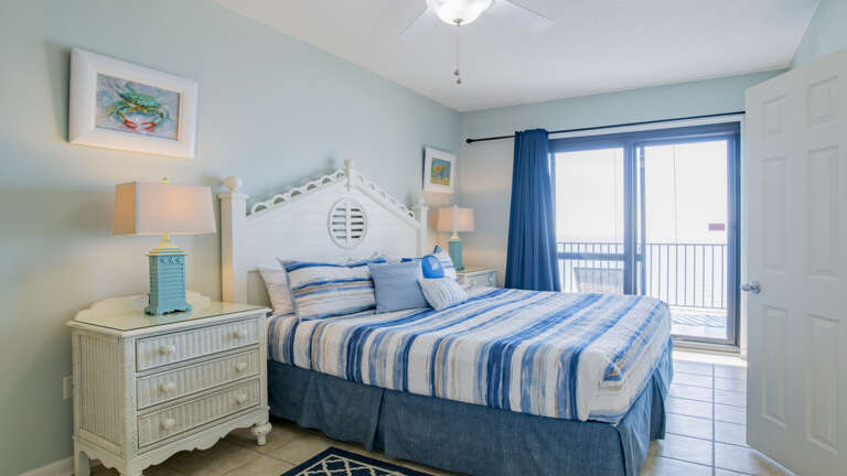 Phoenix VI 1409 Master bedroom