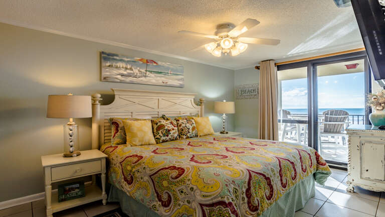 Phoenix VI 304 Master bedroom