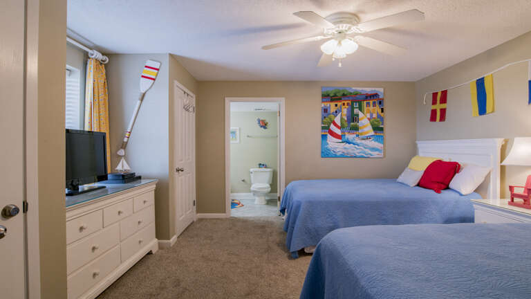 Phoenix VI 704 Guest bedroom