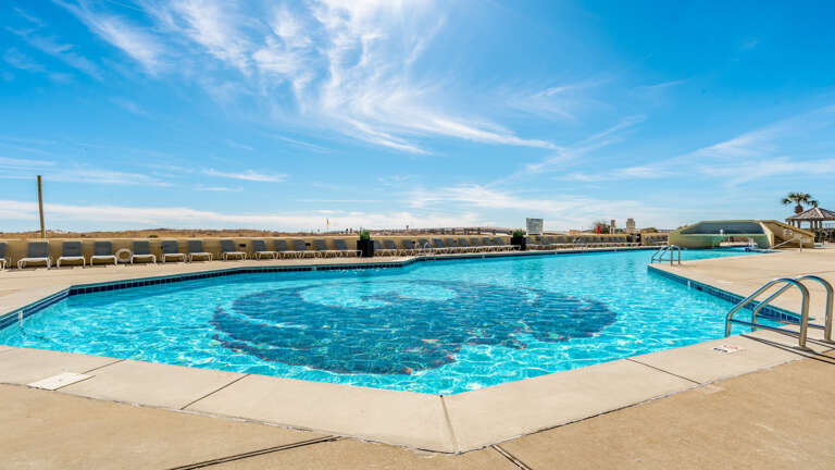 Phoenix VII Outdoor pool