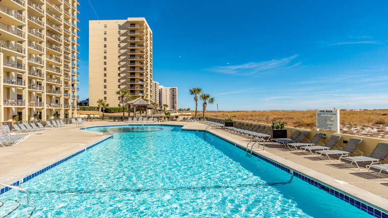 Phoenix VII Outdoor pool