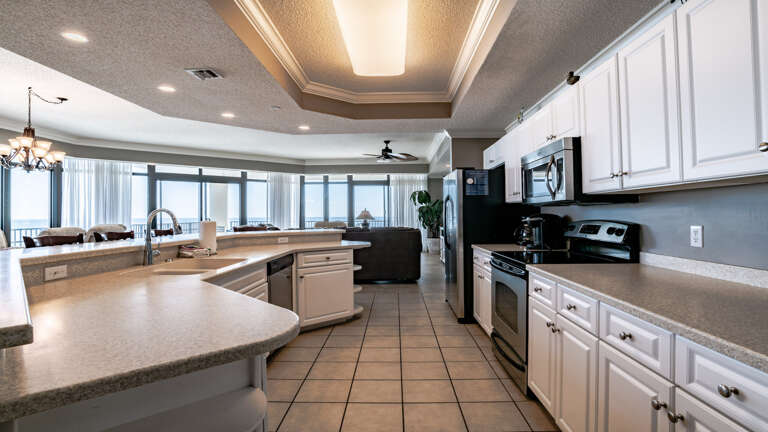 Phoenix West 1509 Kitchen Phoenix West 1509 Kitchen
