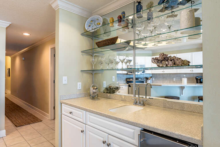 Phoenix West 204 Wet Bar with Ice Maker