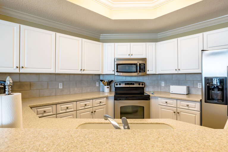 Phoenix West 204 Kitchen 