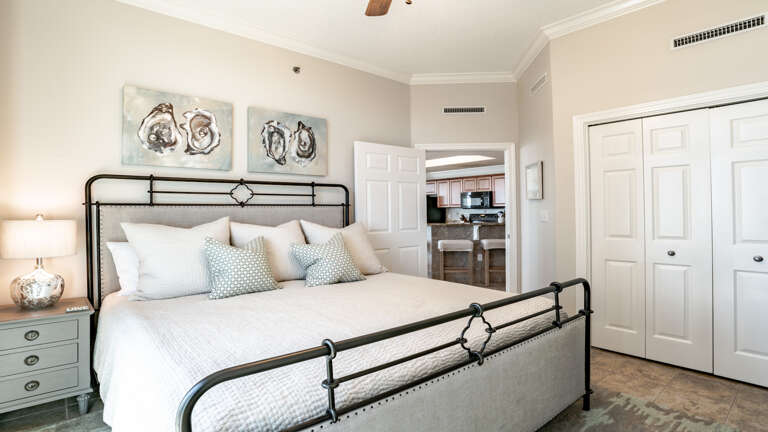 Phoenix West 209 4th bedroom