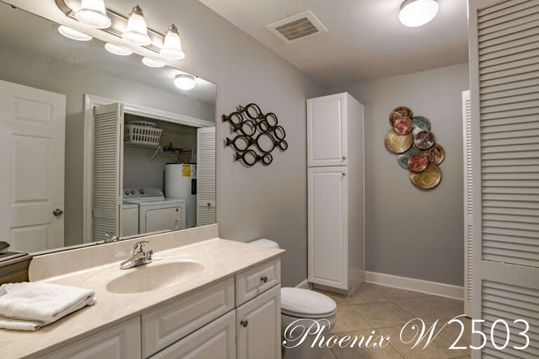 Phoenix West 2503 Half bath with Washer and Dryer