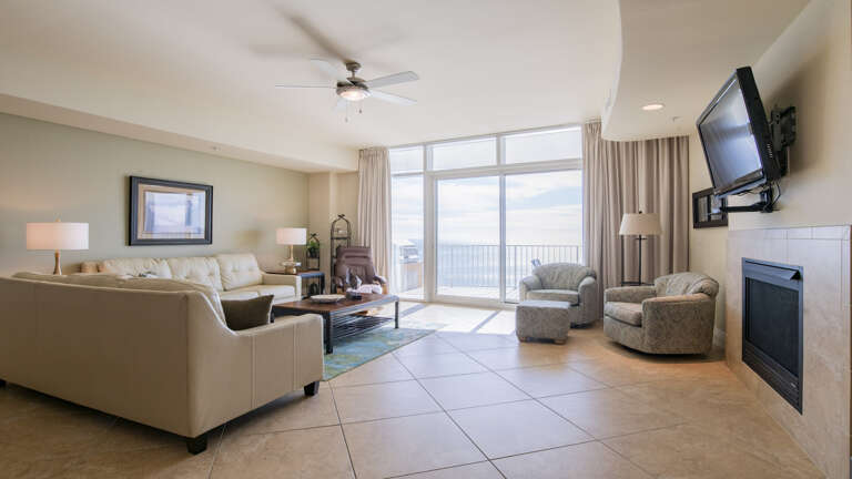 Turquoise Place 1505D Living room