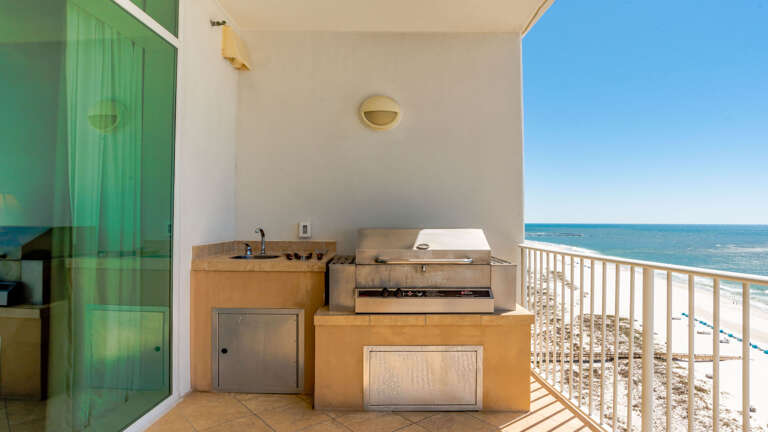 Turquoise Place 1505D Gas Grill